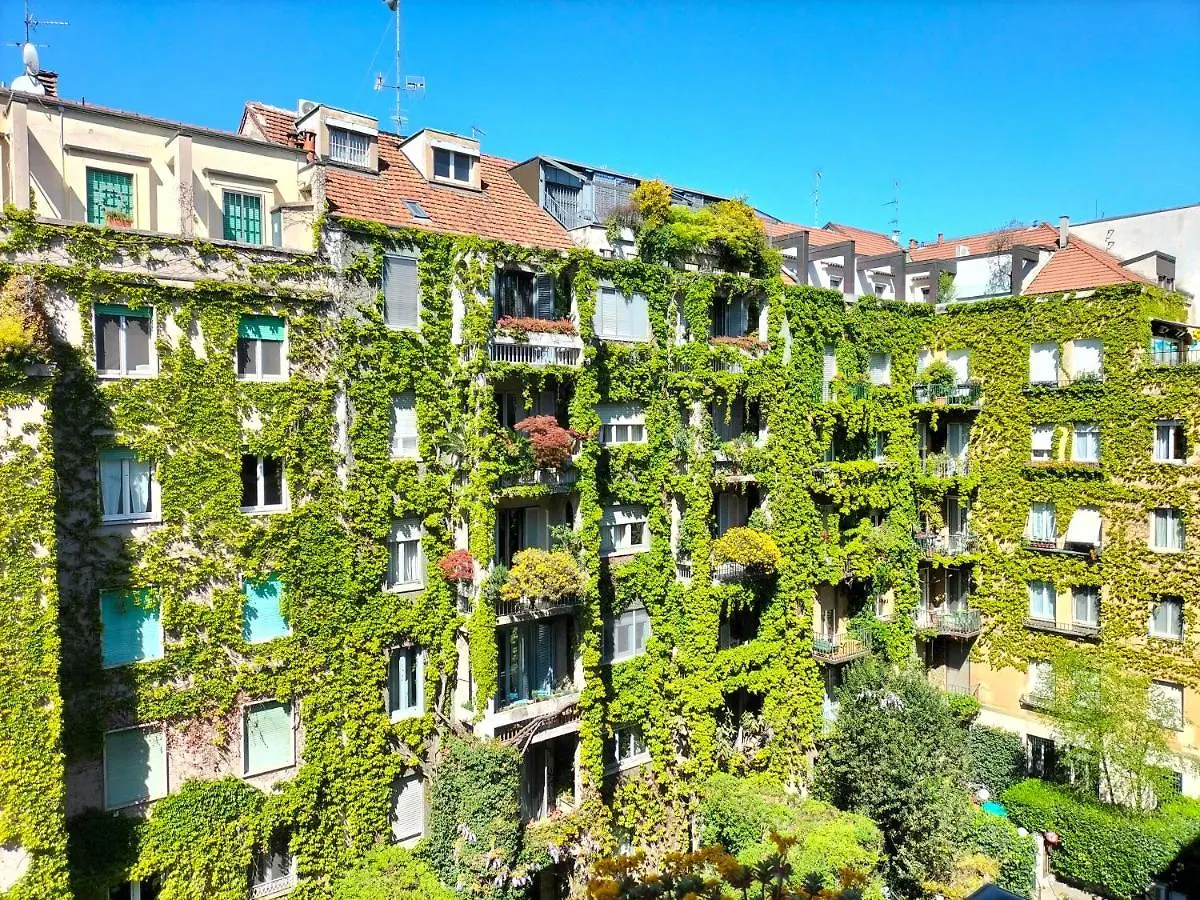 Guest house Stanza In Zona Solari In Appartamento Incantevole Milan